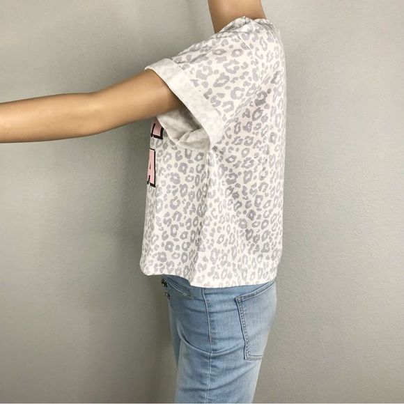 Super Mama Leopard Cropped Knit Top - Picture 8 of 8